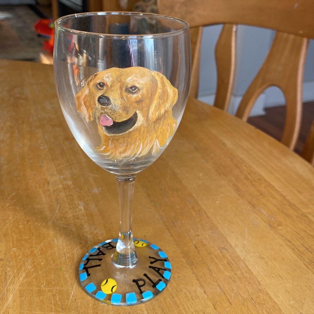 1 Hand painted play ball golden retriever dog wine glass